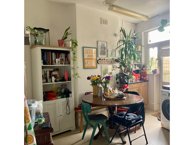 Kitchen/Dining area